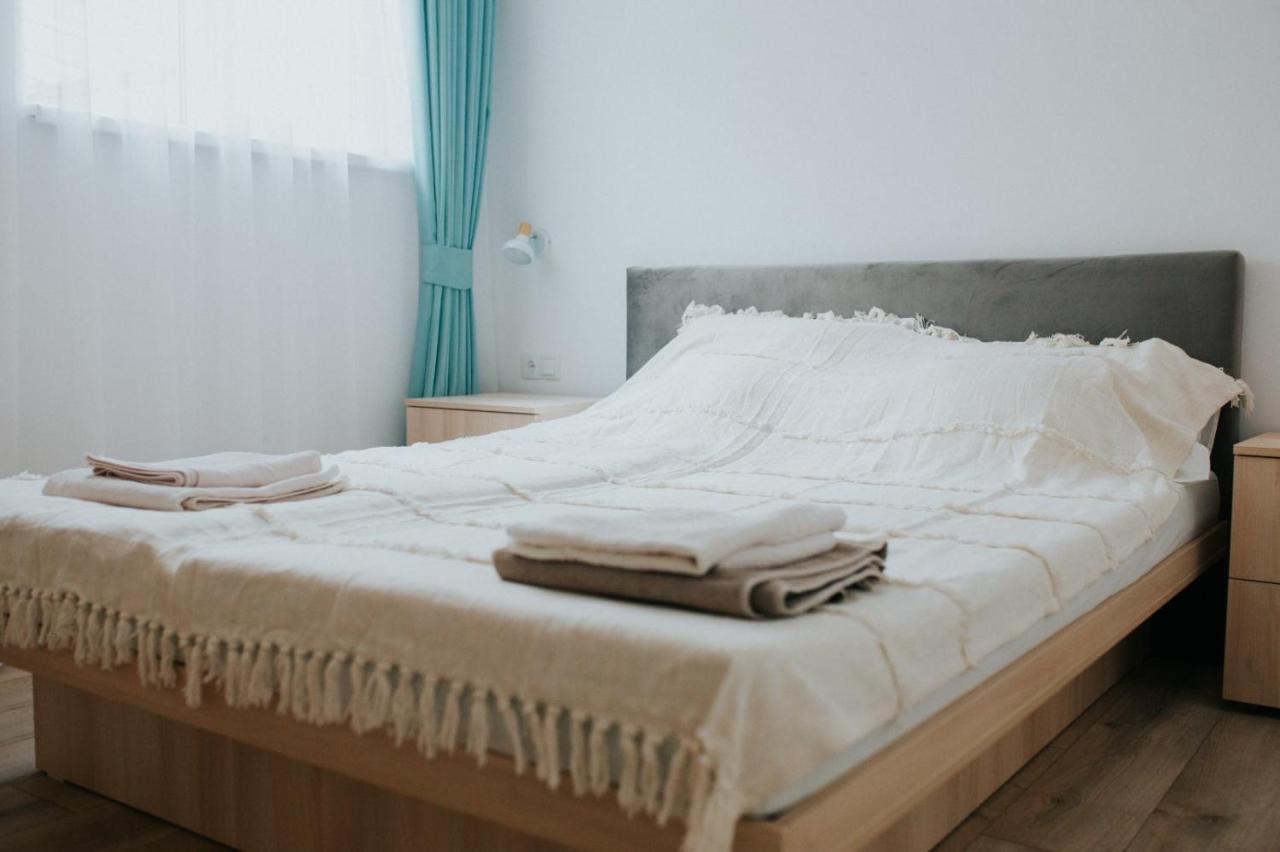 Regim Hotelier Lotusul Verde Oradea Luaran gambar